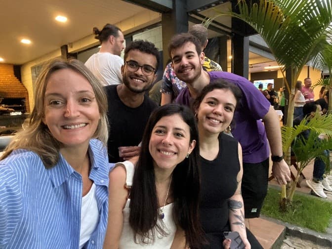 5 colleagues gathering